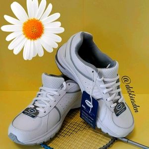 Dr. Scholl's Gel Cushion White Gym shoes NWT